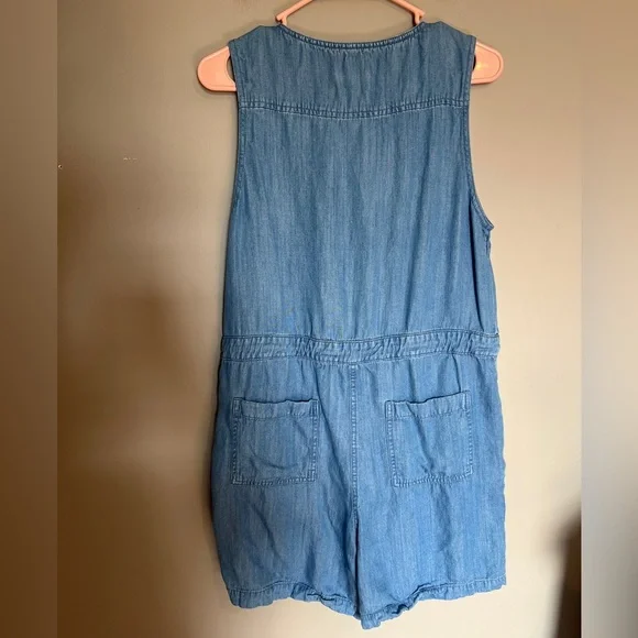 Lou & Grey Sleeveless Romper Size Small - Picture 3 of 5